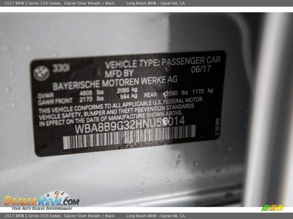 2017 BMW 3 Series 330i Sedan Glacier Silver Metallic / Black Photo #17
