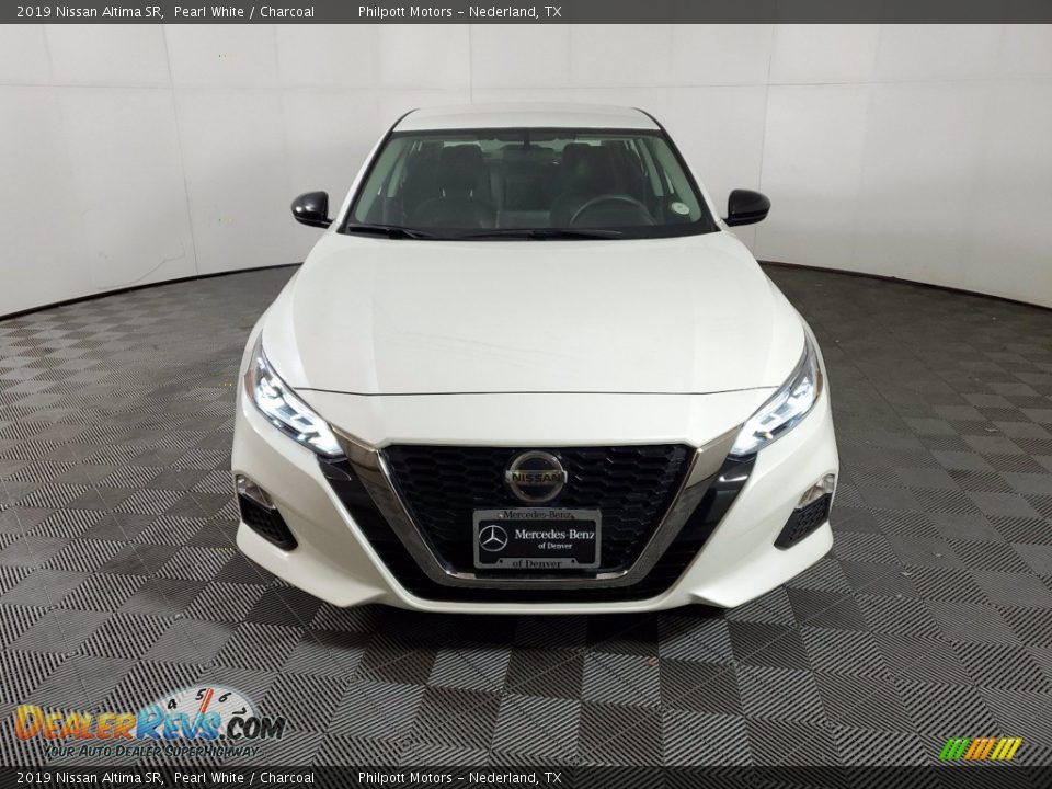 2019 Nissan Altima SR Pearl White / Charcoal Photo #3