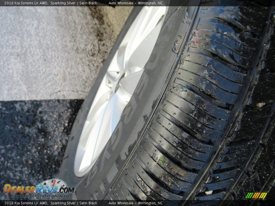 2019 Kia Sorento LX AWD Sparkling Silver / Satin Black Photo #8