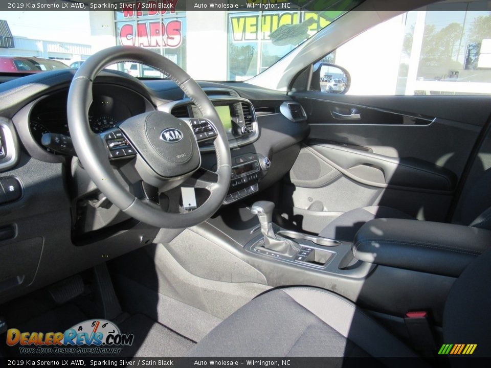2019 Kia Sorento LX AWD Sparkling Silver / Satin Black Photo #11