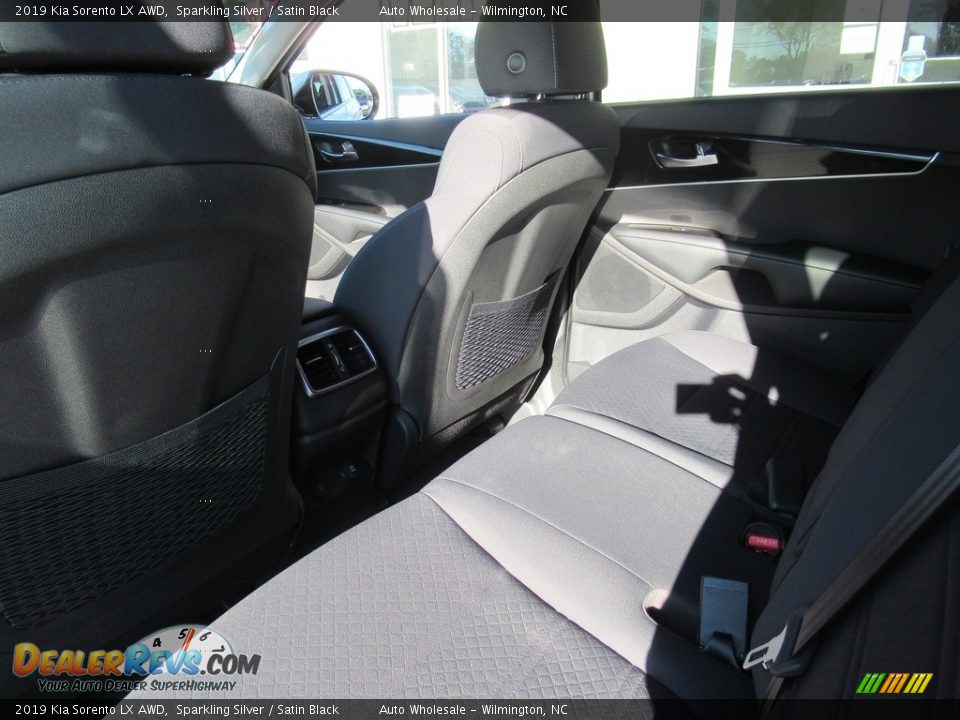 2019 Kia Sorento LX AWD Sparkling Silver / Satin Black Photo #12