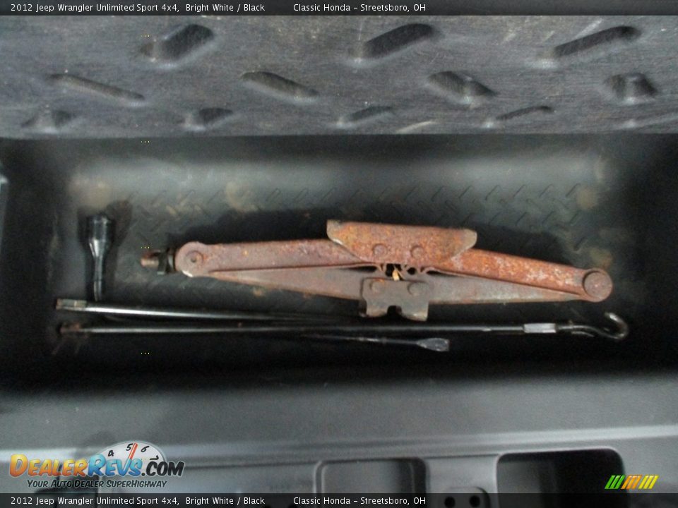 2012 Jeep Wrangler Unlimited Sport 4x4 Bright White / Black Photo #15