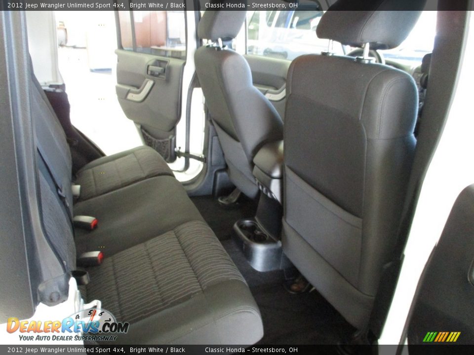 2012 Jeep Wrangler Unlimited Sport 4x4 Bright White / Black Photo #20