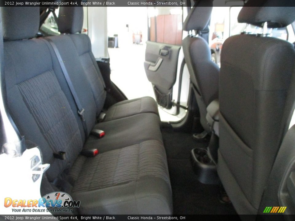 2012 Jeep Wrangler Unlimited Sport 4x4 Bright White / Black Photo #21
