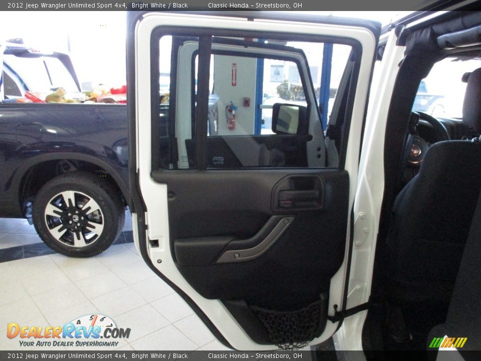 2012 Jeep Wrangler Unlimited Sport 4x4 Bright White / Black Photo #22