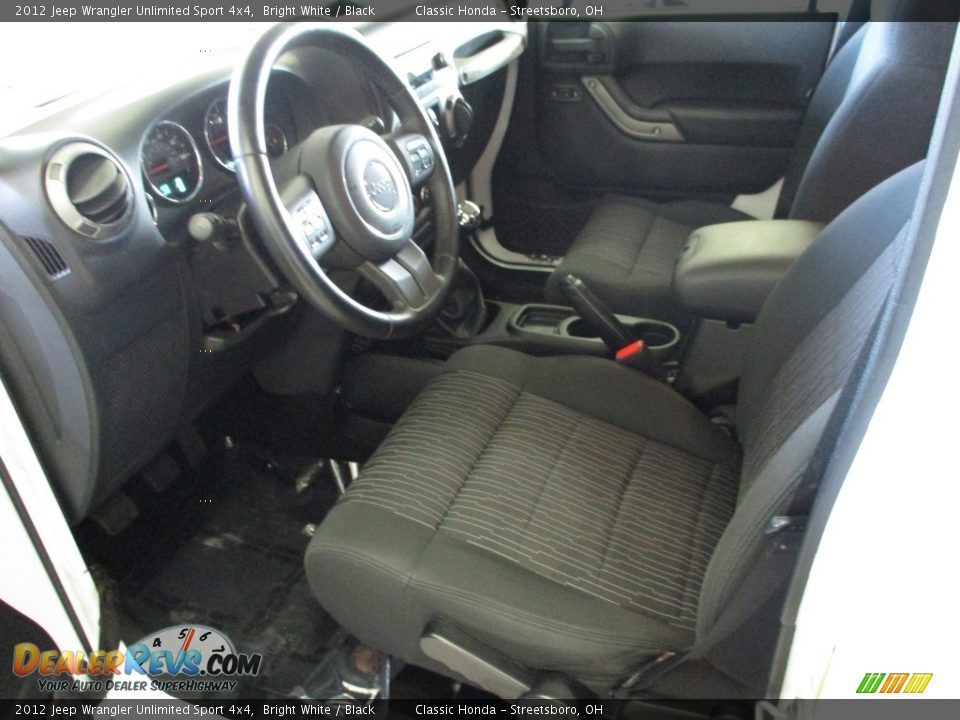 2012 Jeep Wrangler Unlimited Sport 4x4 Bright White / Black Photo #27
