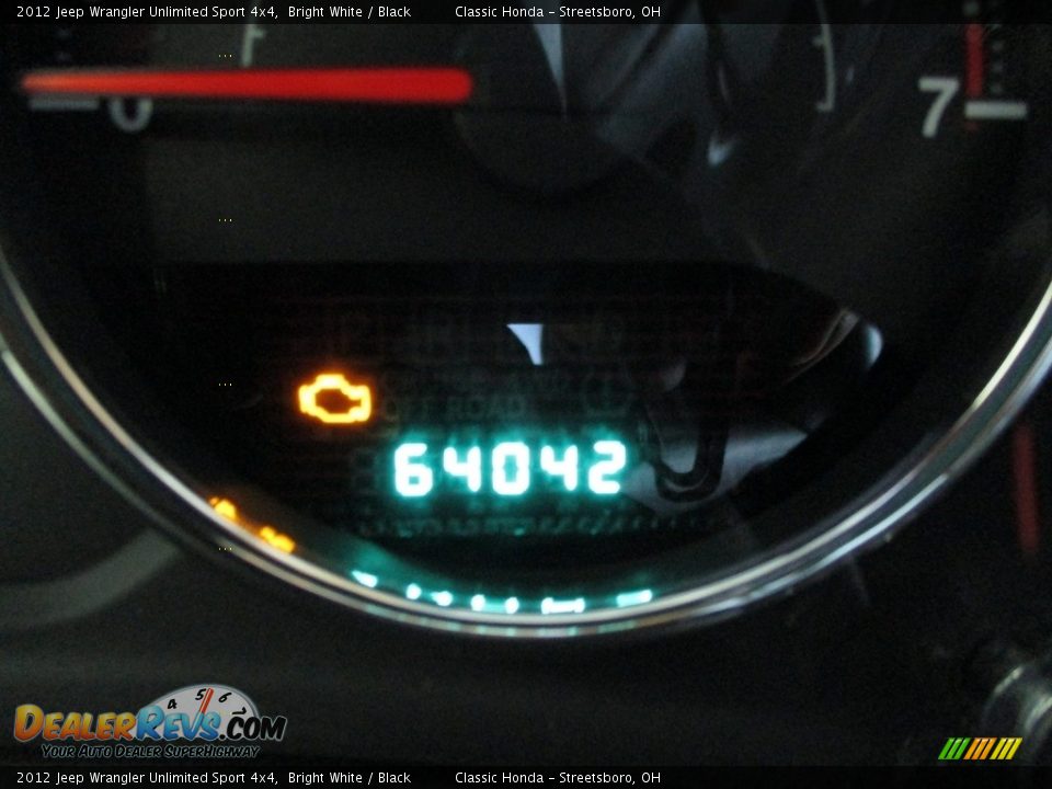 2012 Jeep Wrangler Unlimited Sport 4x4 Bright White / Black Photo #29
