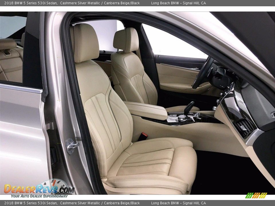 Front Seat of 2018 BMW 5 Series 530i Sedan Photo #6