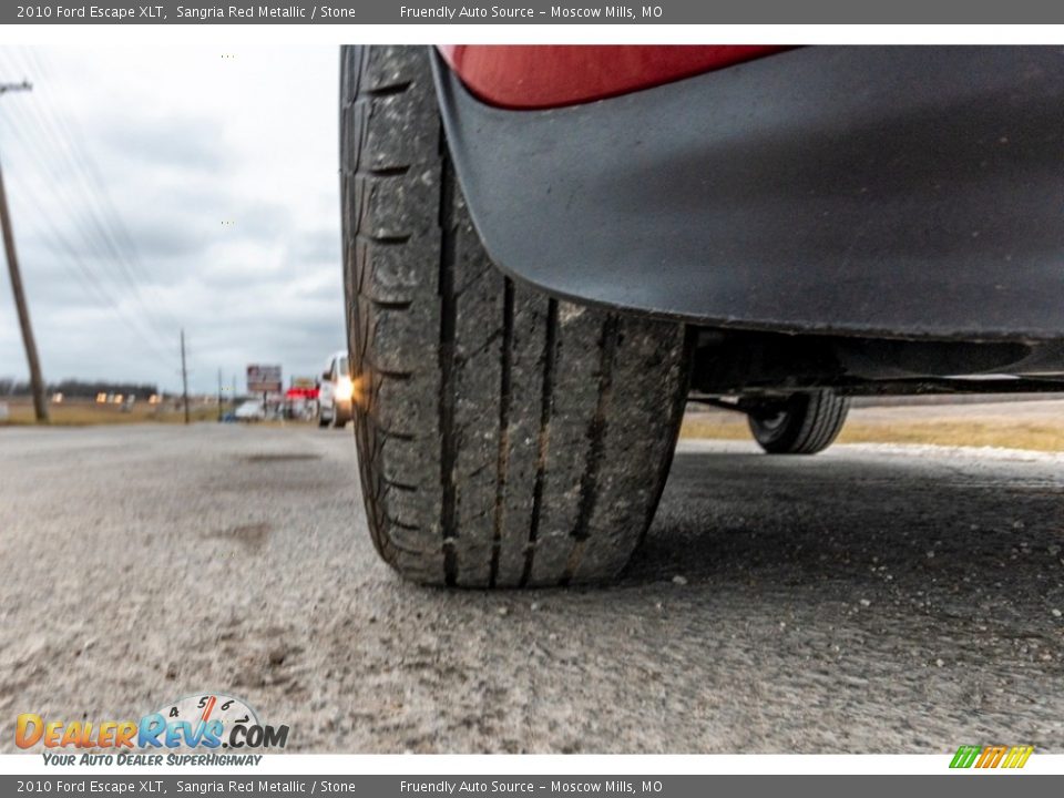 2010 Ford Escape XLT Sangria Red Metallic / Stone Photo #11