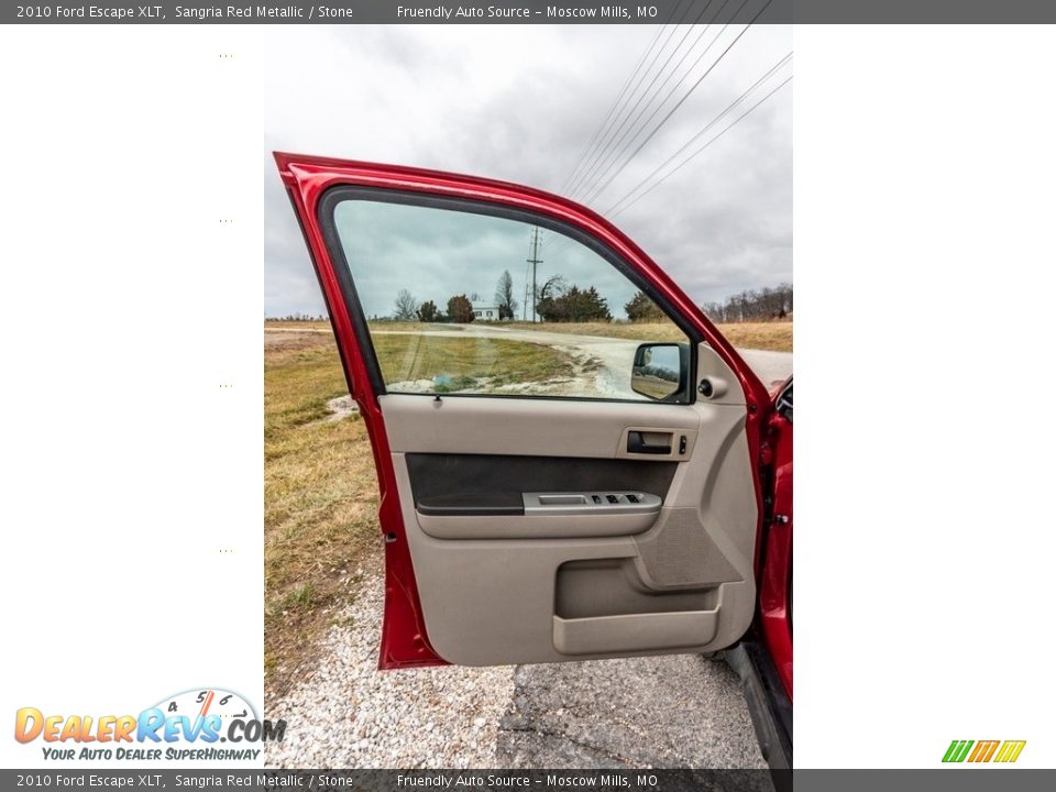 2010 Ford Escape XLT Sangria Red Metallic / Stone Photo #20