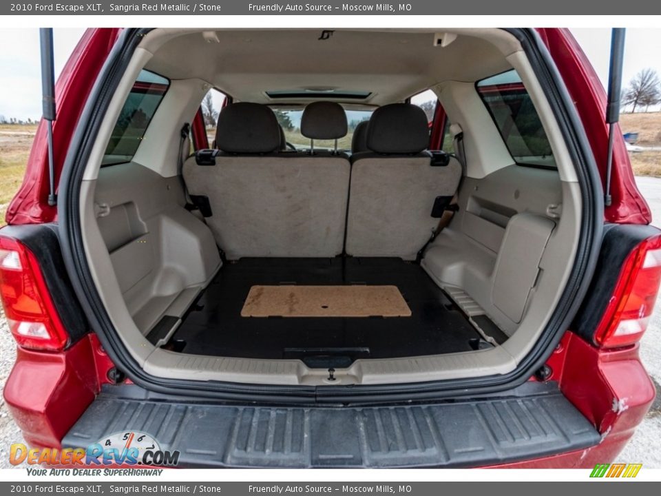 2010 Ford Escape XLT Sangria Red Metallic / Stone Photo #23