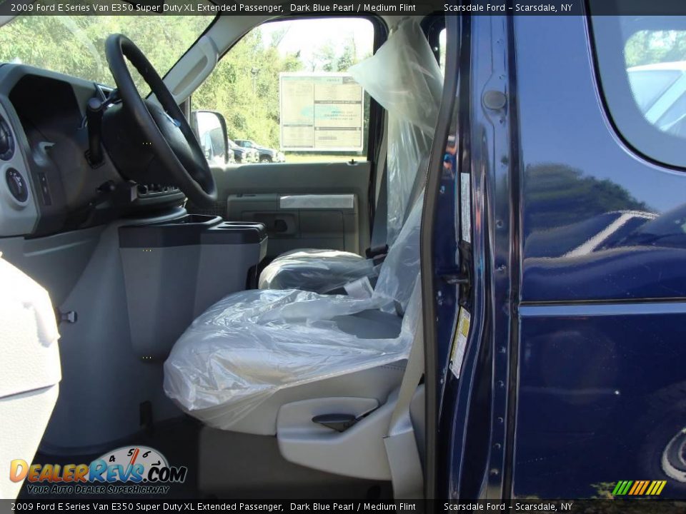 2009 Ford E Series Van E350 Super Duty XL Extended Passenger Dark Blue Pearl / Medium Flint Photo #11