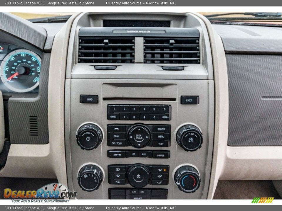 2010 Ford Escape XLT Sangria Red Metallic / Stone Photo #31