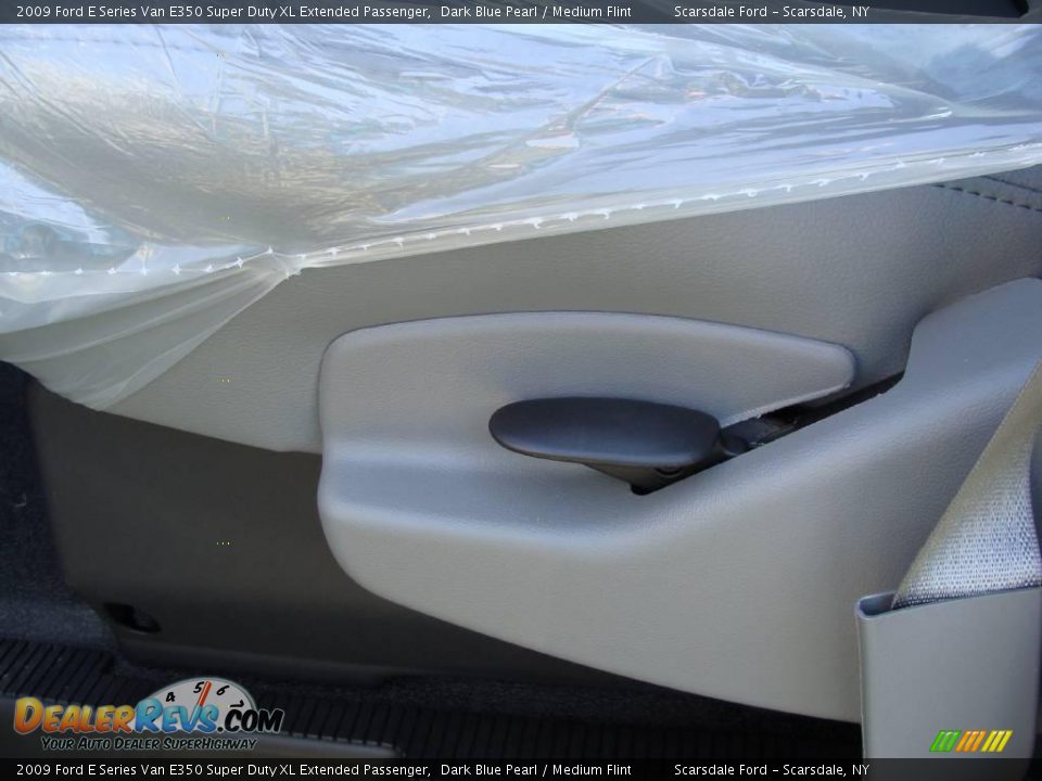 2009 Ford E Series Van E350 Super Duty XL Extended Passenger Dark Blue Pearl / Medium Flint Photo #12