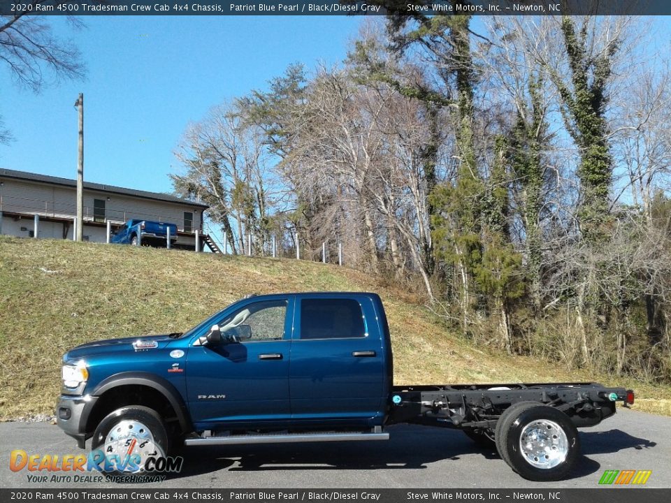 2020 Ram 4500 Tradesman Crew Cab 4x4 Chassis Patriot Blue Pearl / Black/Diesel Gray Photo #1