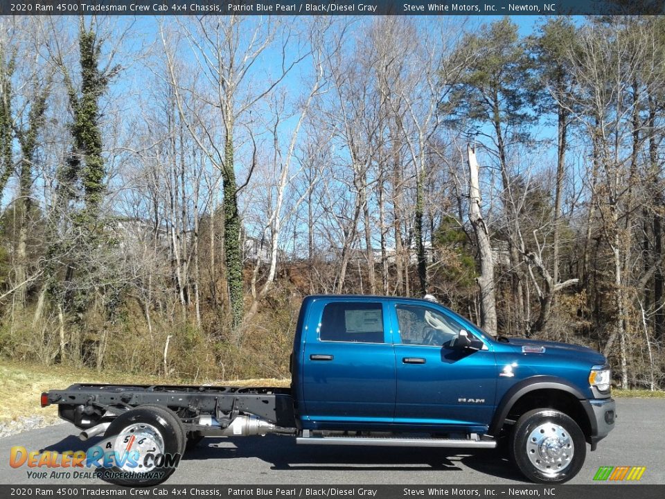 2020 Ram 4500 Tradesman Crew Cab 4x4 Chassis Patriot Blue Pearl / Black/Diesel Gray Photo #5