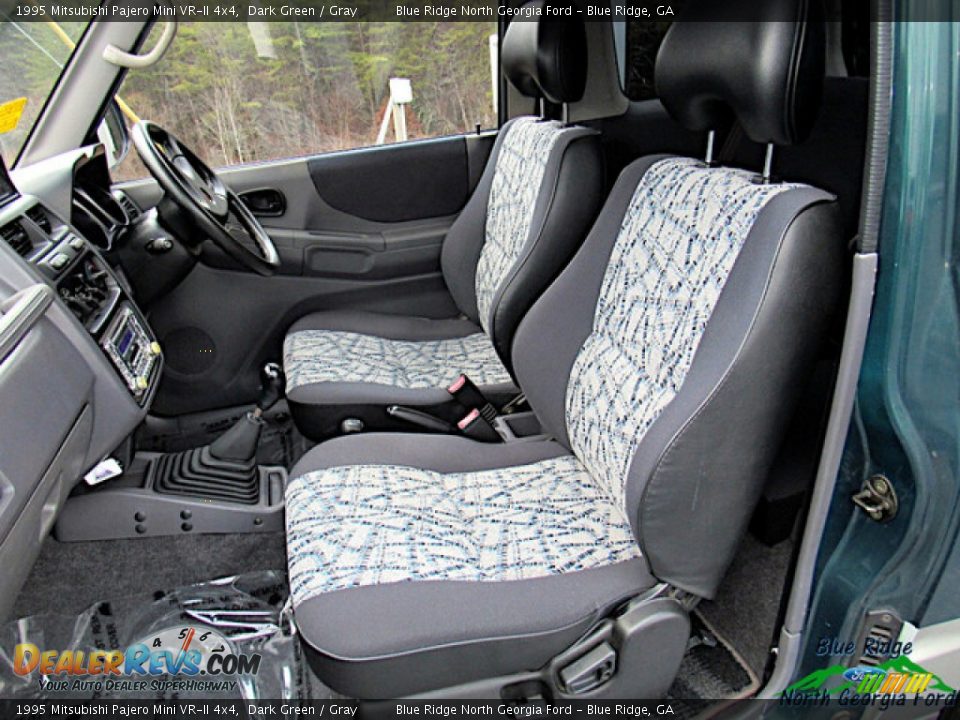 Front Seat of 1995 Mitsubishi Pajero Mini VR-II 4x4 Photo #10