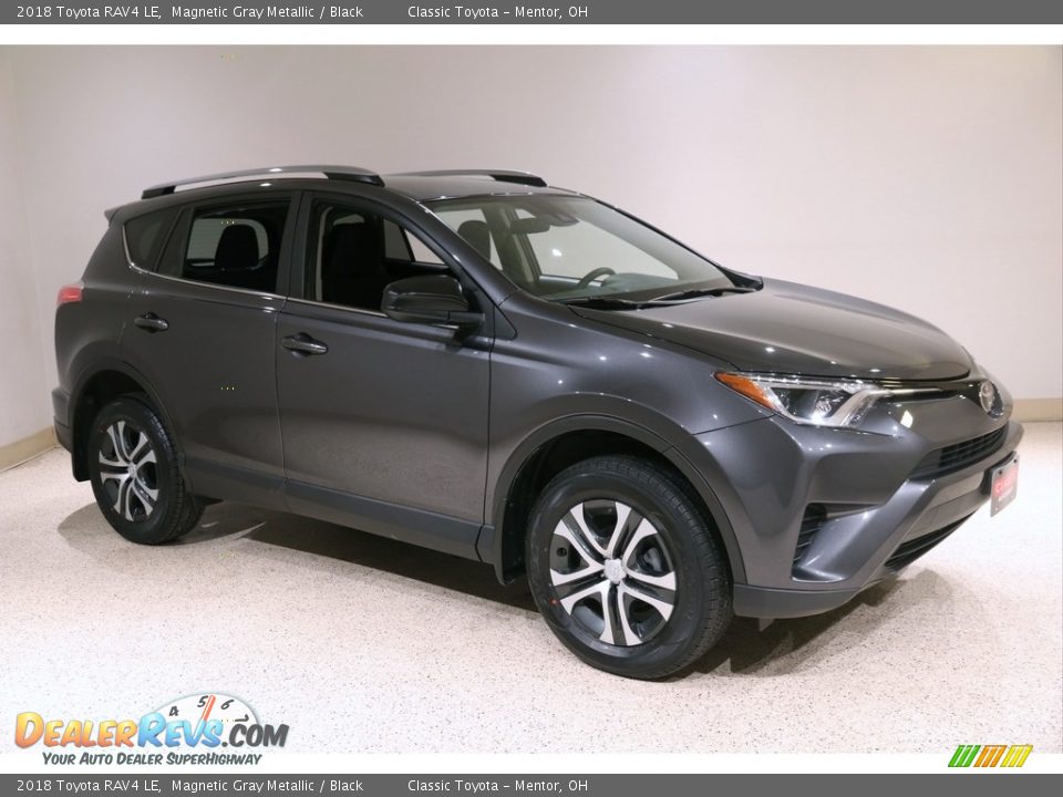 2018 Toyota RAV4 LE Magnetic Gray Metallic / Black Photo #1