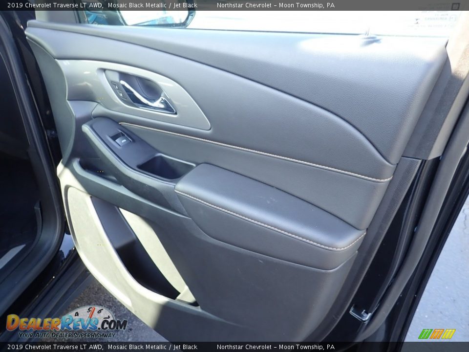 2019 Chevrolet Traverse LT AWD Mosaic Black Metallic / Jet Black Photo #16