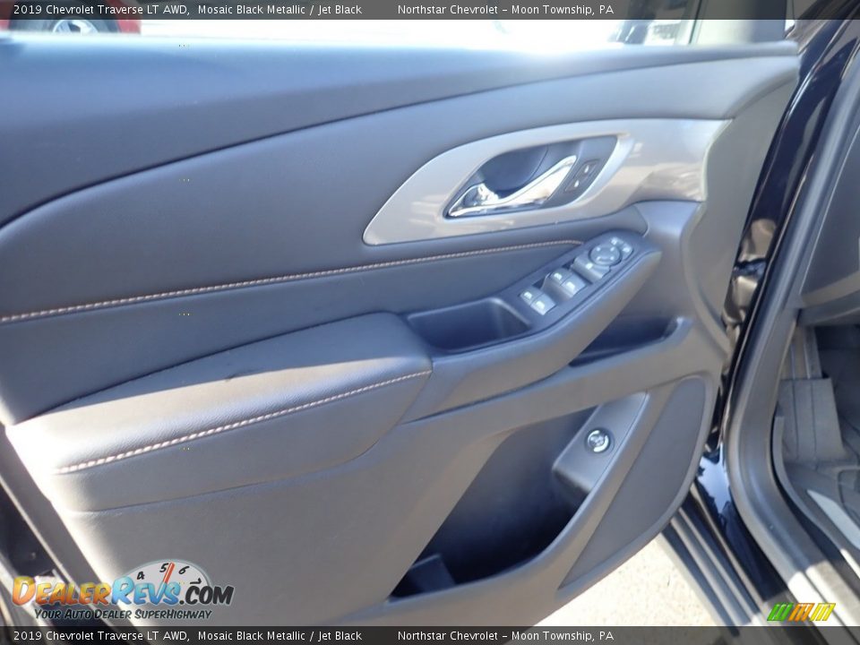 2019 Chevrolet Traverse LT AWD Mosaic Black Metallic / Jet Black Photo #24