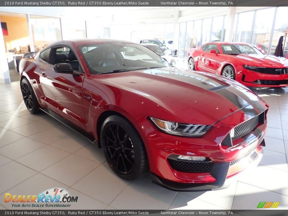 2019 Ford Mustang Shelby GT350 Ruby Red / GT350 Ebony Leather/Miko Suede Photo #10
