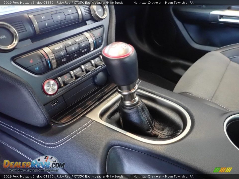 2019 Ford Mustang Shelby GT350 Shifter Photo #29