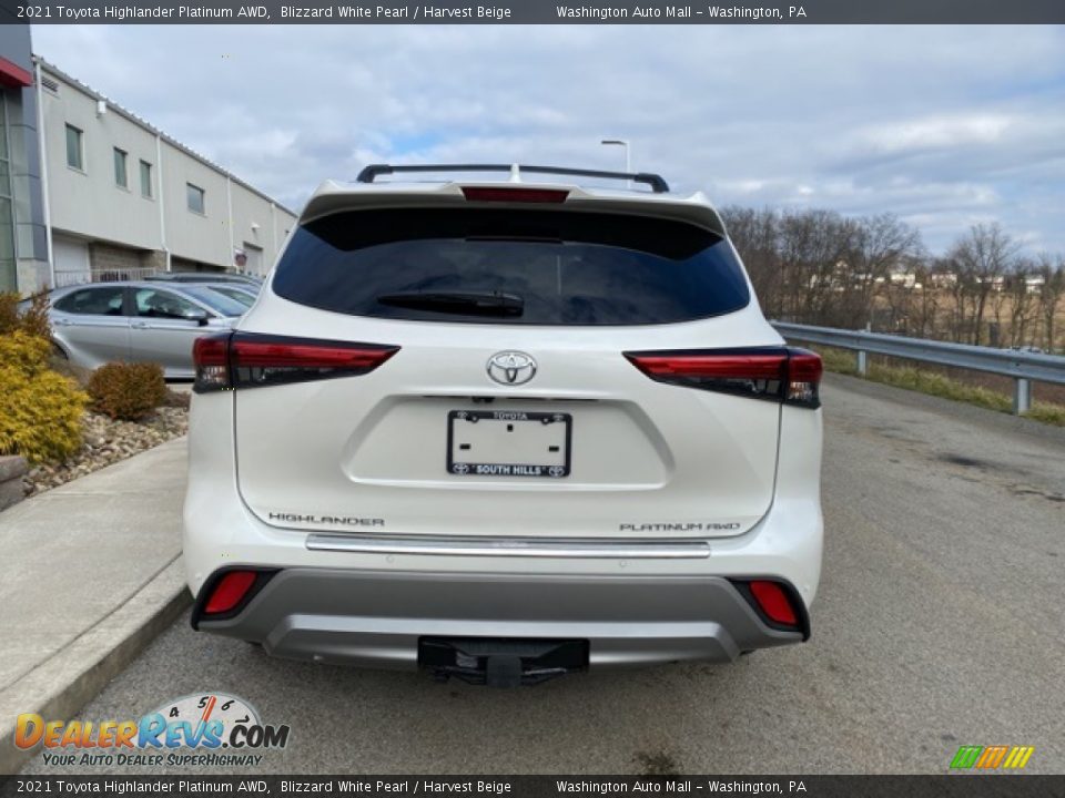 2021 Toyota Highlander Platinum AWD Blizzard White Pearl / Harvest Beige Photo #16