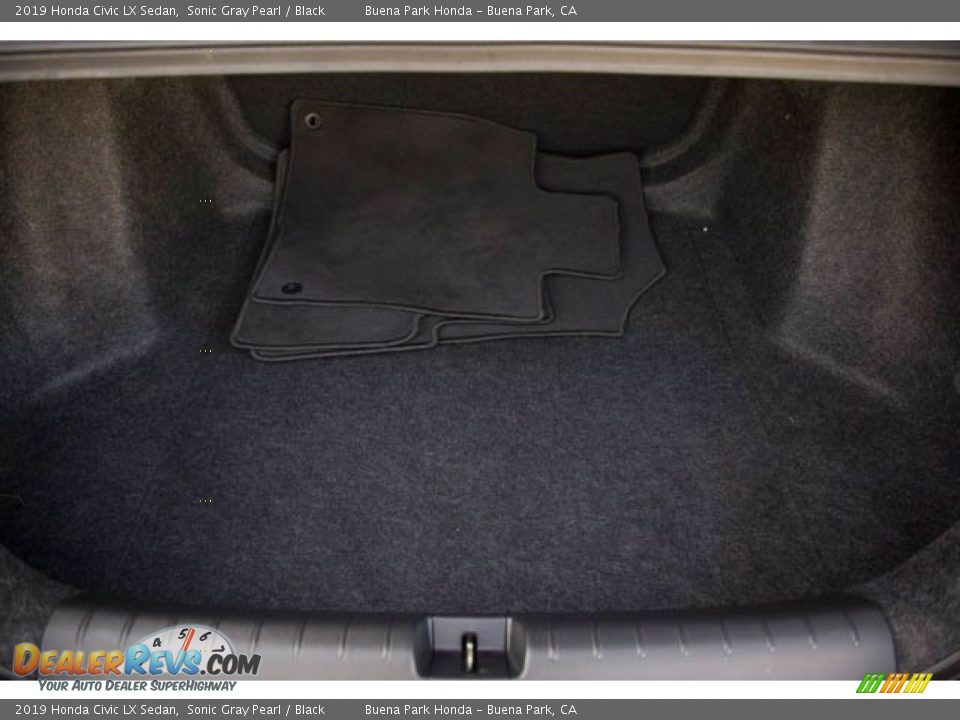 2019 Honda Civic LX Sedan Sonic Gray Pearl / Black Photo #20