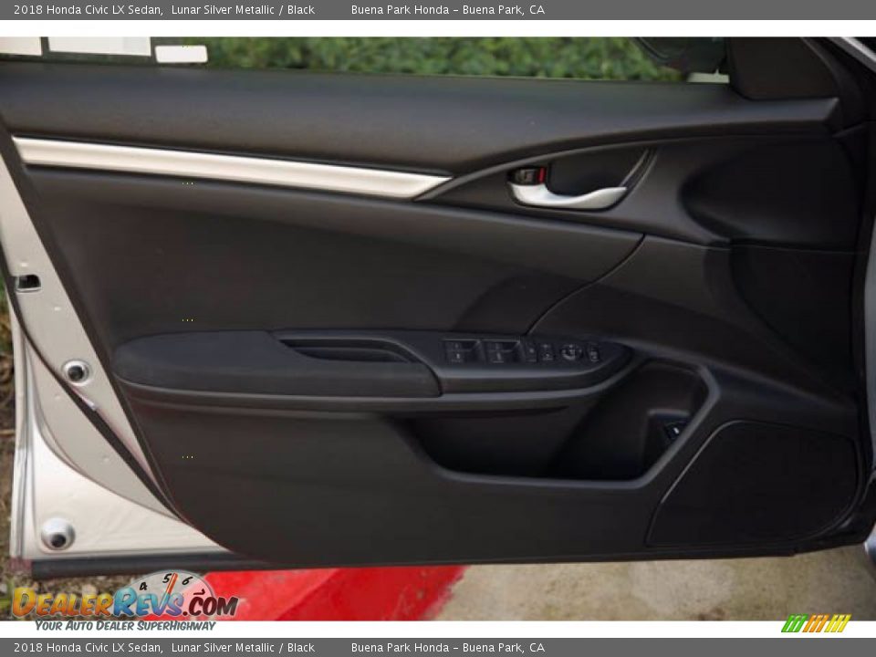 2018 Honda Civic LX Sedan Lunar Silver Metallic / Black Photo #29