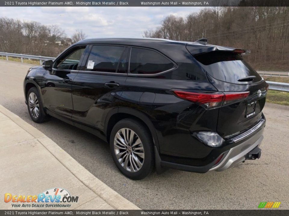 2021 Toyota Highlander Platinum AWD Midnight Black Metallic / Black Photo #2