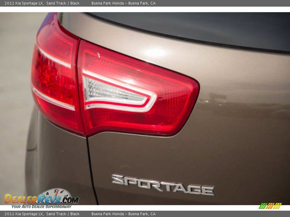 2011 Kia Sportage LX Sand Track / Black Photo #12