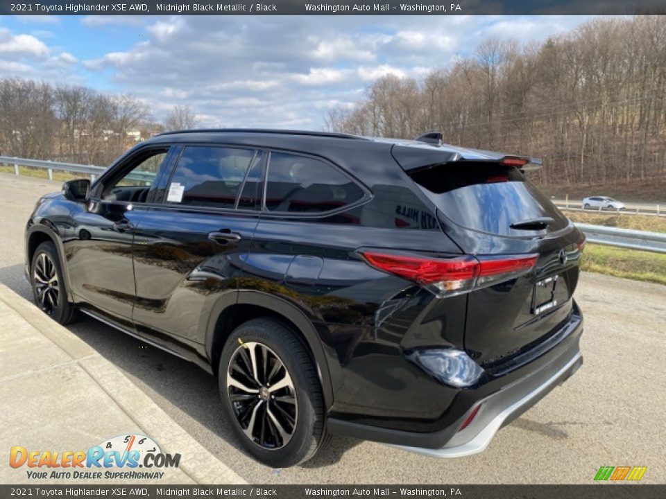 2021 Toyota Highlander XSE AWD Midnight Black Metallic / Black Photo #2