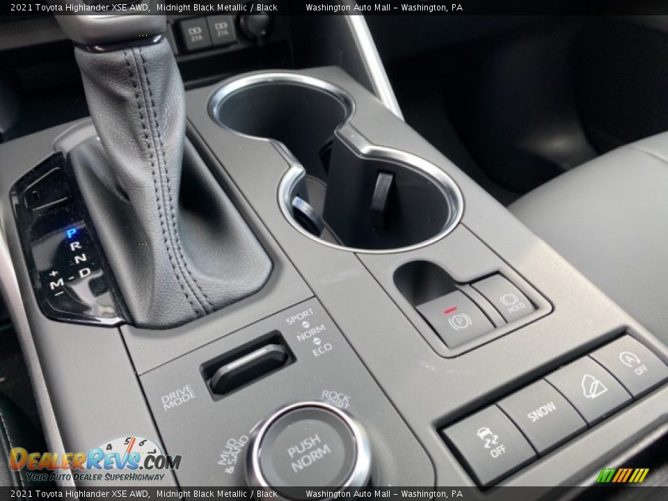 Controls of 2021 Toyota Highlander XSE AWD Photo #18
