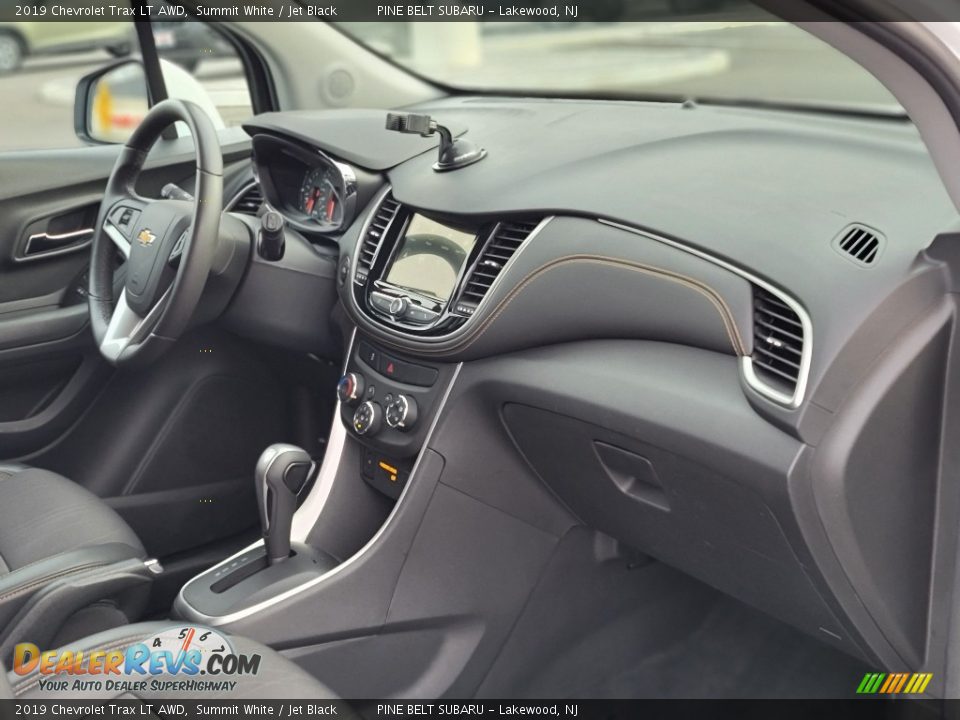 2019 Chevrolet Trax LT AWD Summit White / Jet Black Photo #22