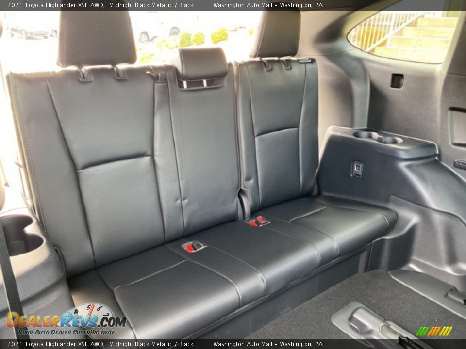 Rear Seat of 2021 Toyota Highlander XSE AWD Photo #36