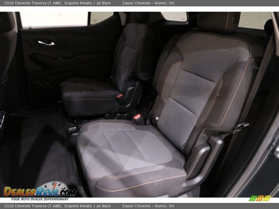 2018 Chevrolet Traverse LT AWD Graphite Metallic / Jet Black Photo #17