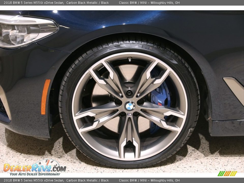 2018 BMW 5 Series M550i xDrive Sedan Carbon Black Metallic / Black Photo #32