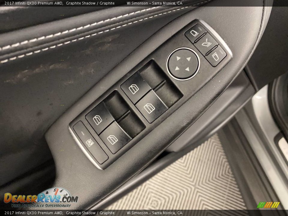 Door Panel of 2017 Infiniti QX30 Premium AWD Photo #32