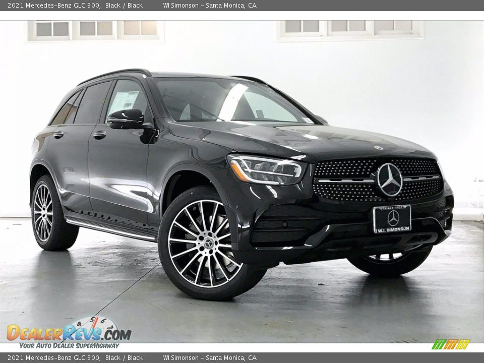 Front 3/4 View of 2021 Mercedes-Benz GLC 300 Photo #10