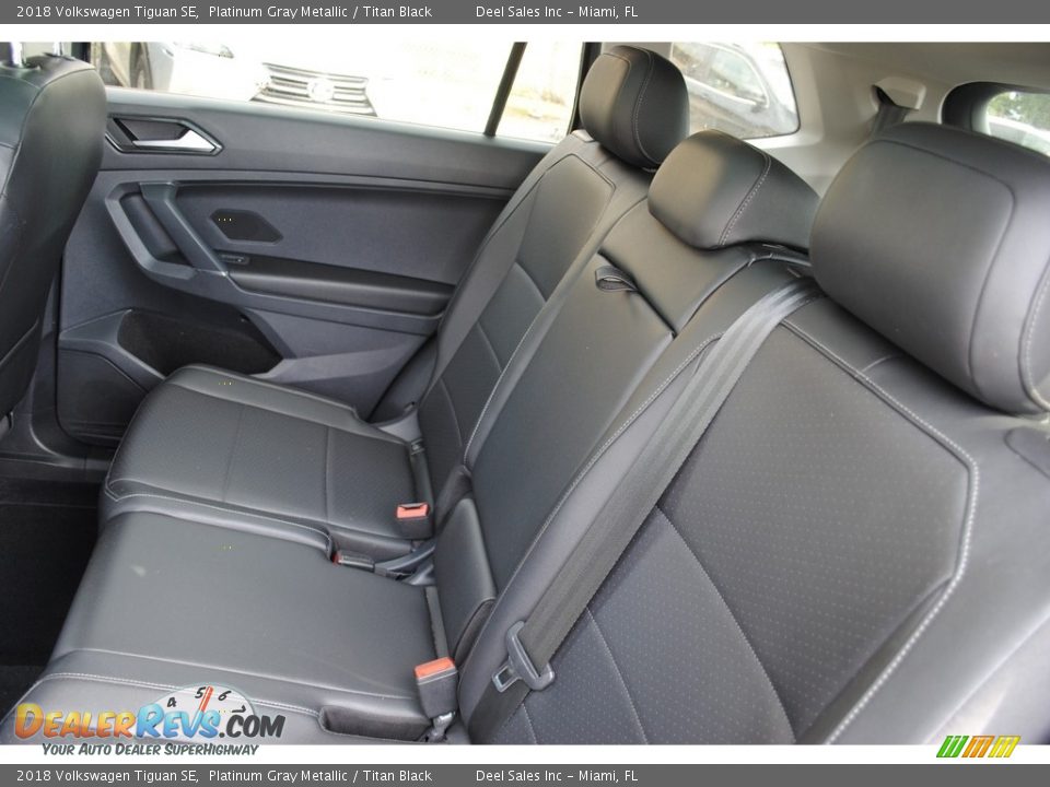 2018 Volkswagen Tiguan SE Platinum Gray Metallic / Titan Black Photo #11