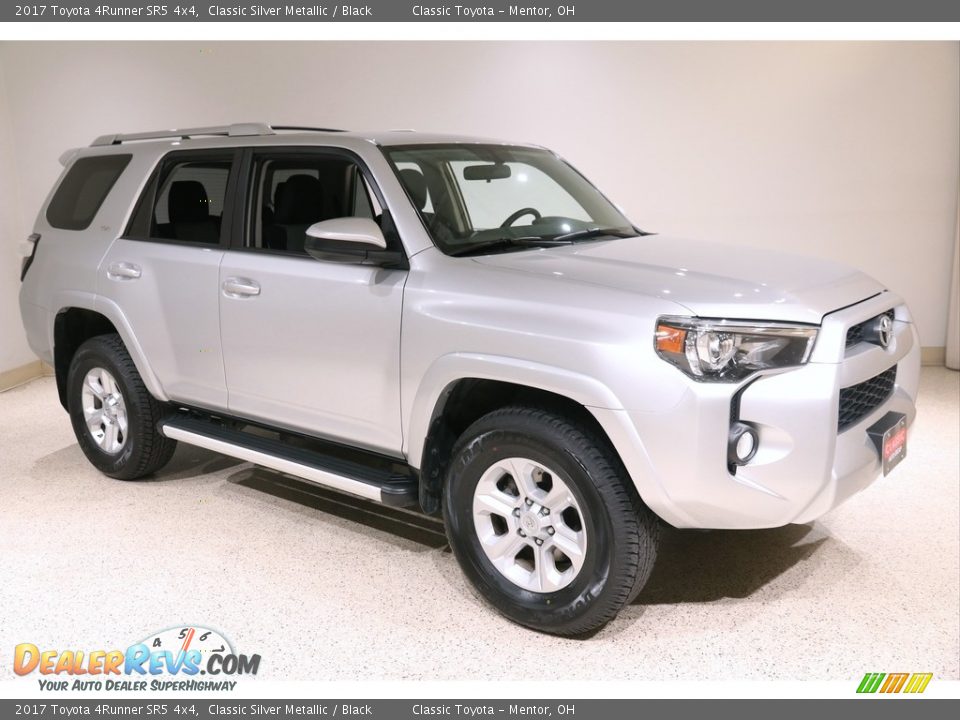 2017 Toyota 4Runner SR5 4x4 Classic Silver Metallic / Black Photo #1