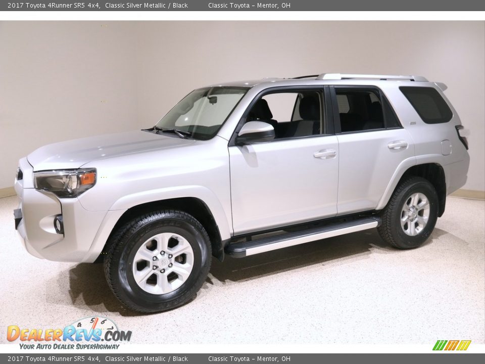 2017 Toyota 4Runner SR5 4x4 Classic Silver Metallic / Black Photo #3