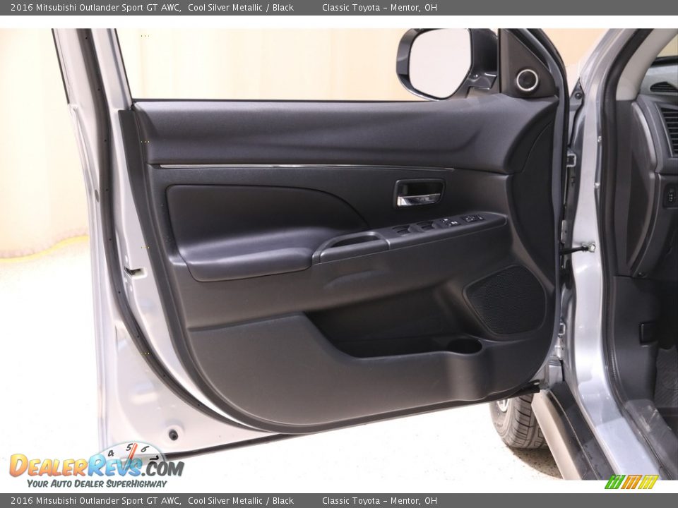 Door Panel of 2016 Mitsubishi Outlander Sport GT AWC Photo #4