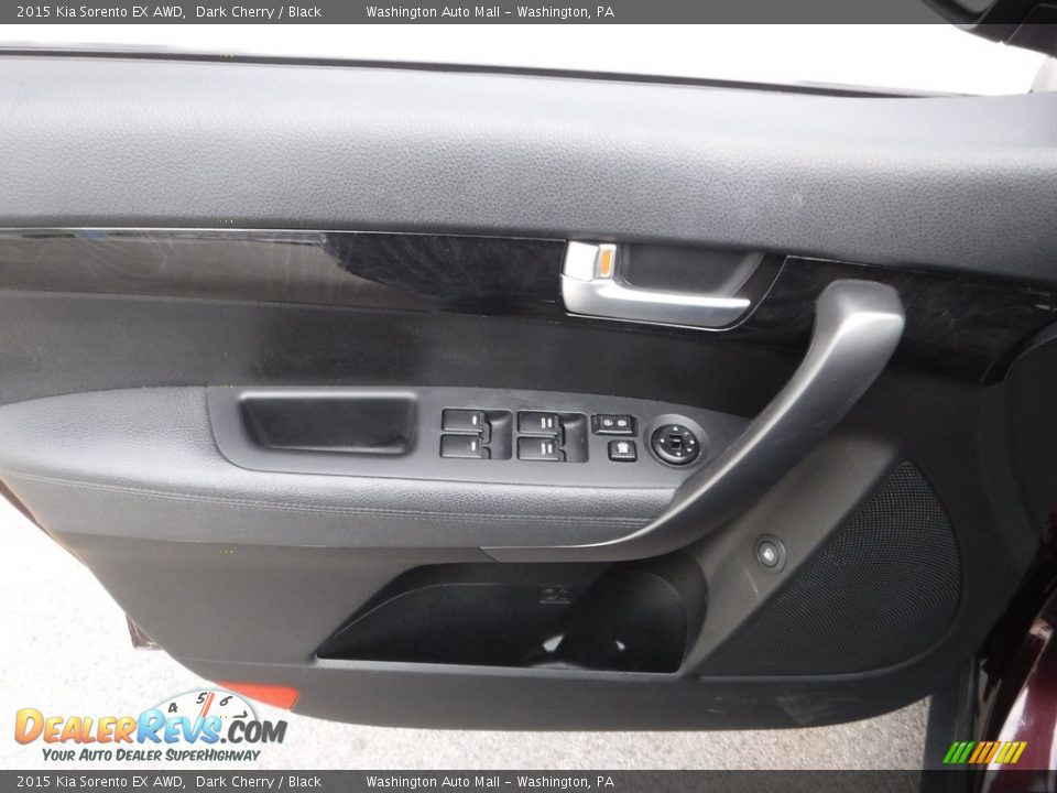 Door Panel of 2015 Kia Sorento EX AWD Photo #15
