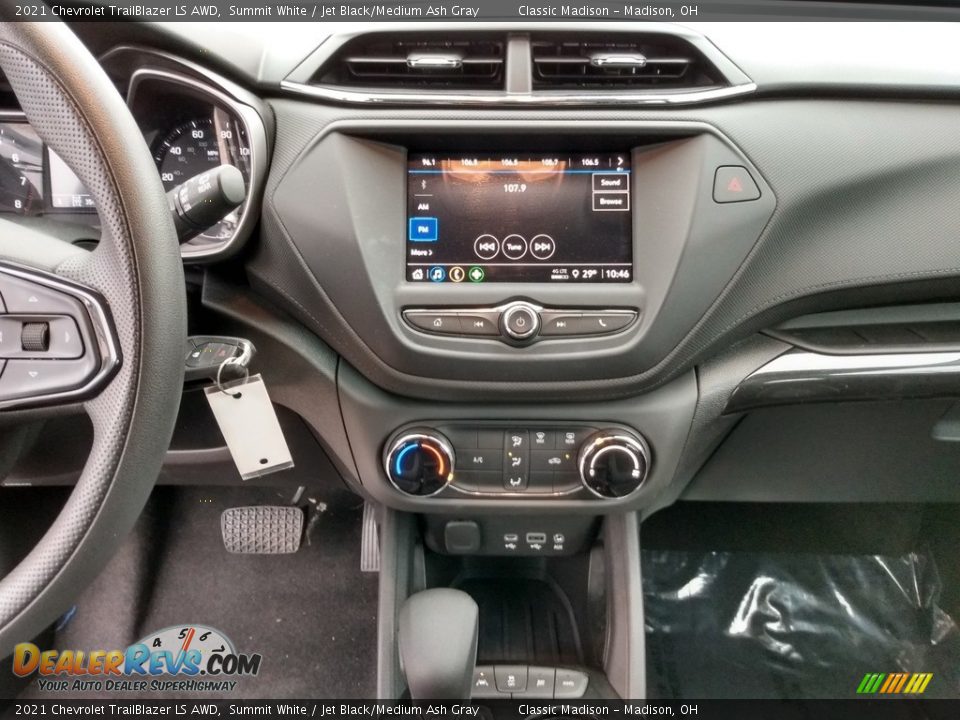 Controls of 2021 Chevrolet TrailBlazer LS AWD Photo #12