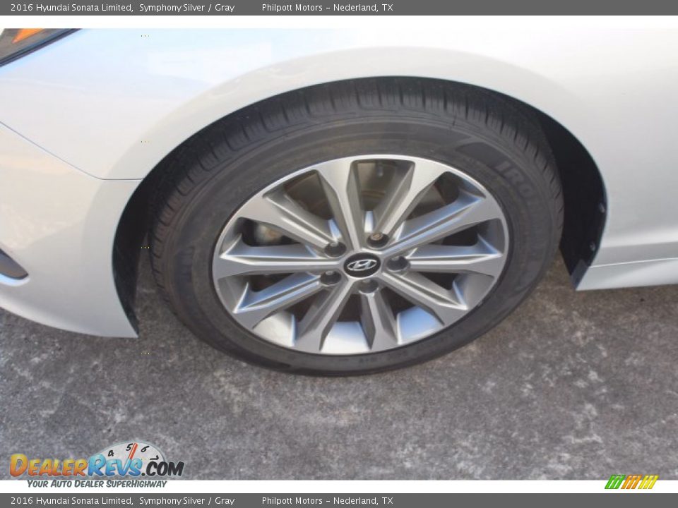 2016 Hyundai Sonata Limited Symphony Silver / Gray Photo #5