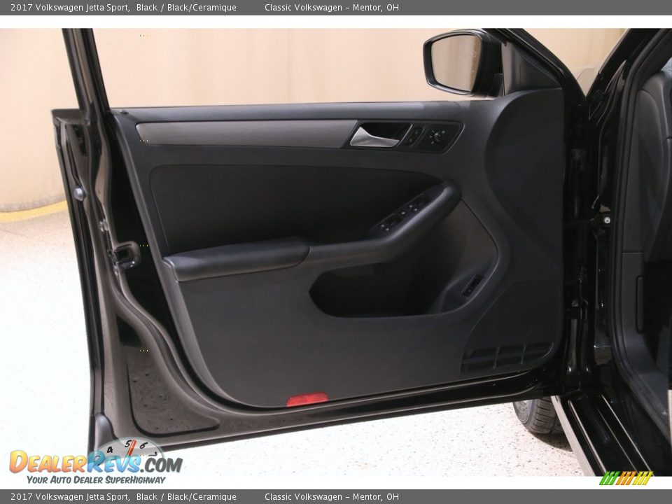 Door Panel of 2017 Volkswagen Jetta Sport Photo #4