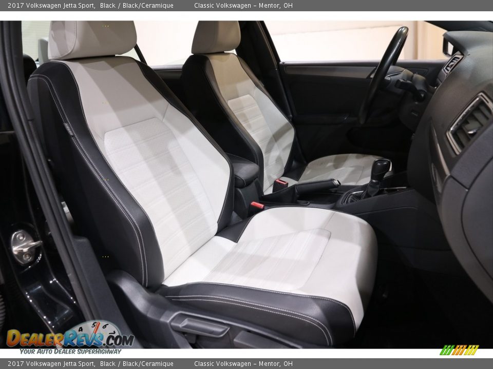 Front Seat of 2017 Volkswagen Jetta Sport Photo #15