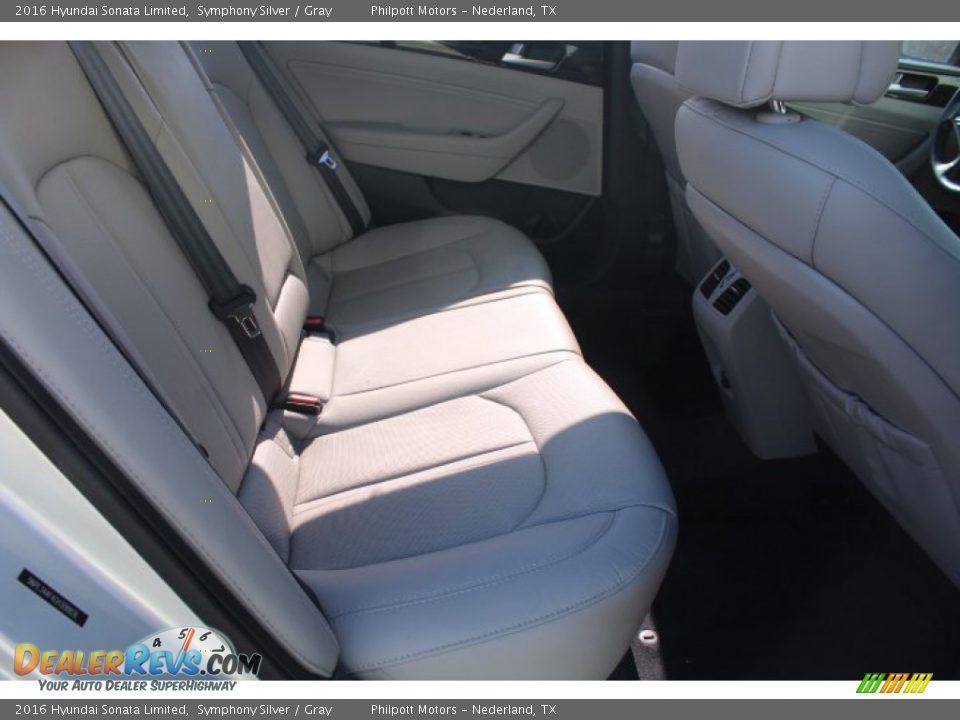 2016 Hyundai Sonata Limited Symphony Silver / Gray Photo #25