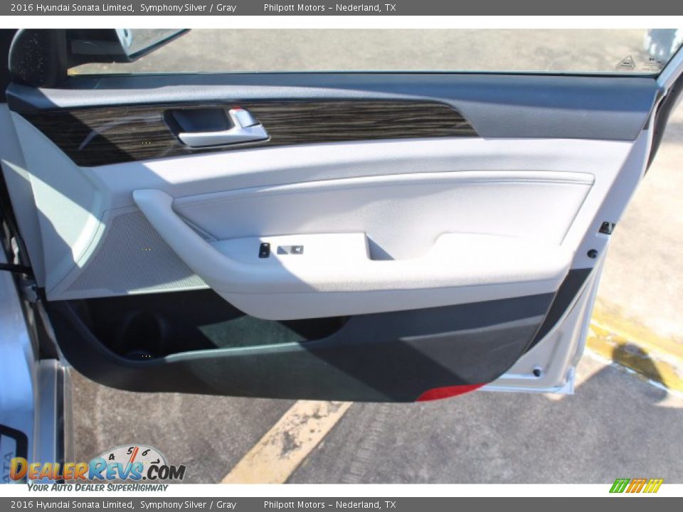 2016 Hyundai Sonata Limited Symphony Silver / Gray Photo #26